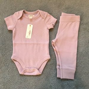 Gymboree baby girls onesie and leggings set